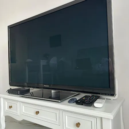 Appartement Goldclass - Free Parking - Self Check-in